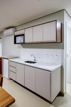 advanced hotel and flats