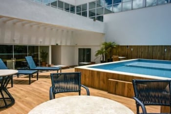 advanced hotel and flats