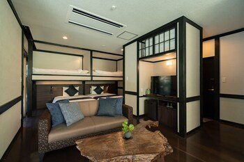 onsen guesthouse tsutaya hostel