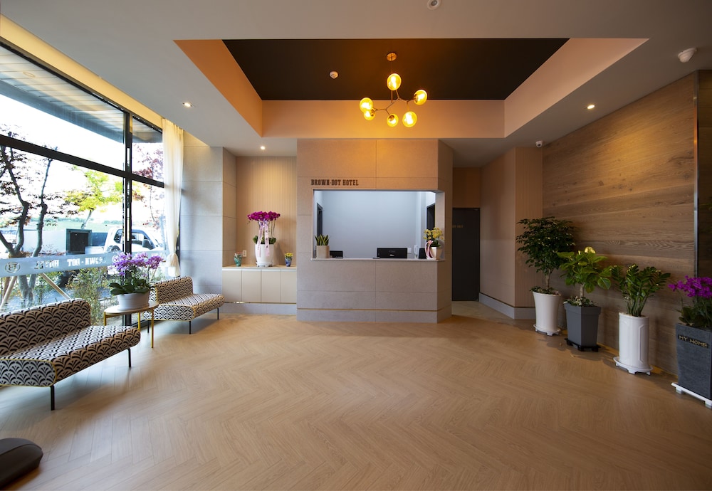 brown dot hotel jangsaengpo