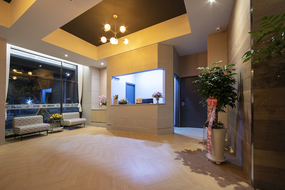 brown dot hotel jangsaengpo