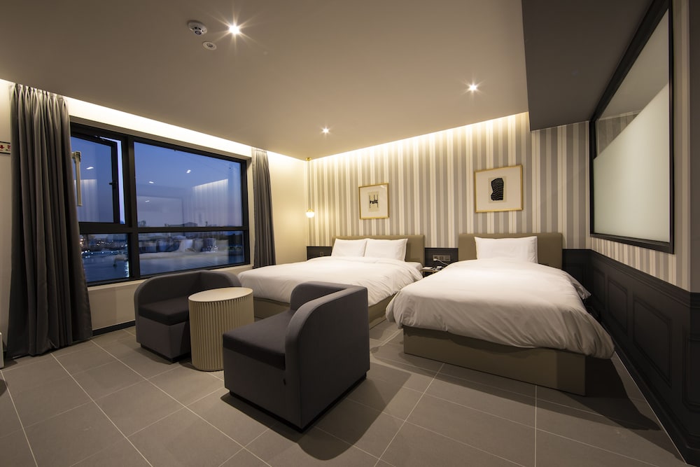 brown dot hotel jangsaengpo