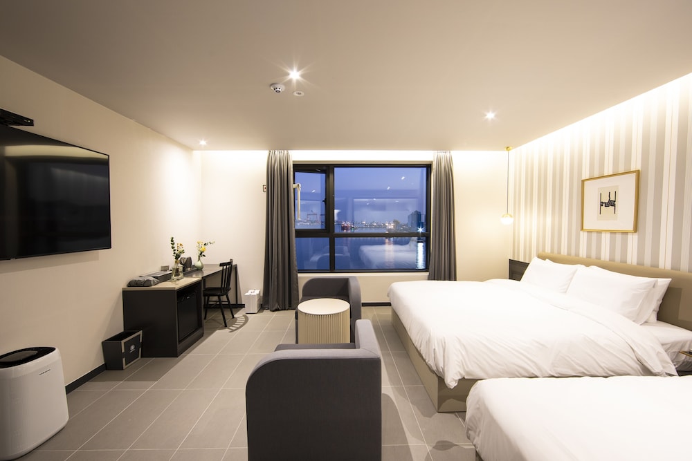 brown dot hotel jangsaengpo
