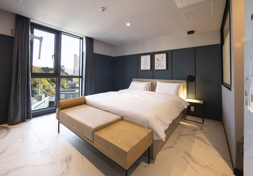 brown dot hotel jangsaengpo