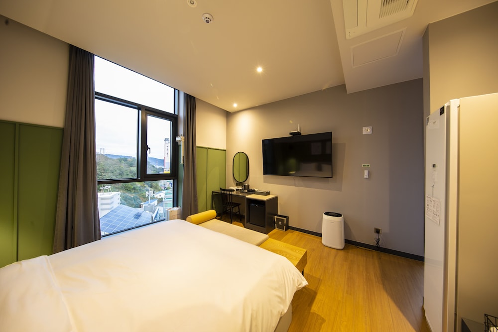 brown dot hotel jangsaengpo