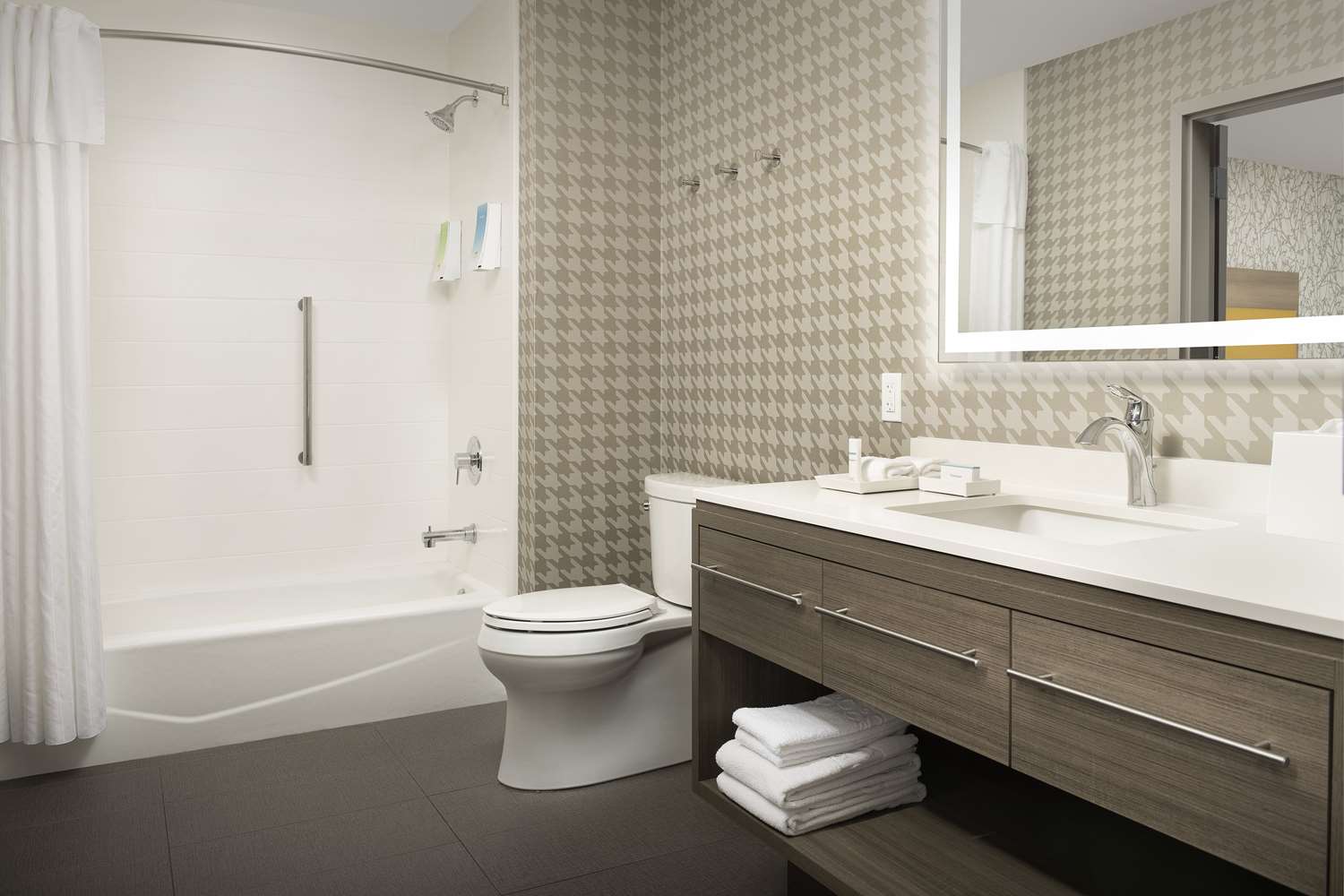home2 suites by hilton clovis fresno airport