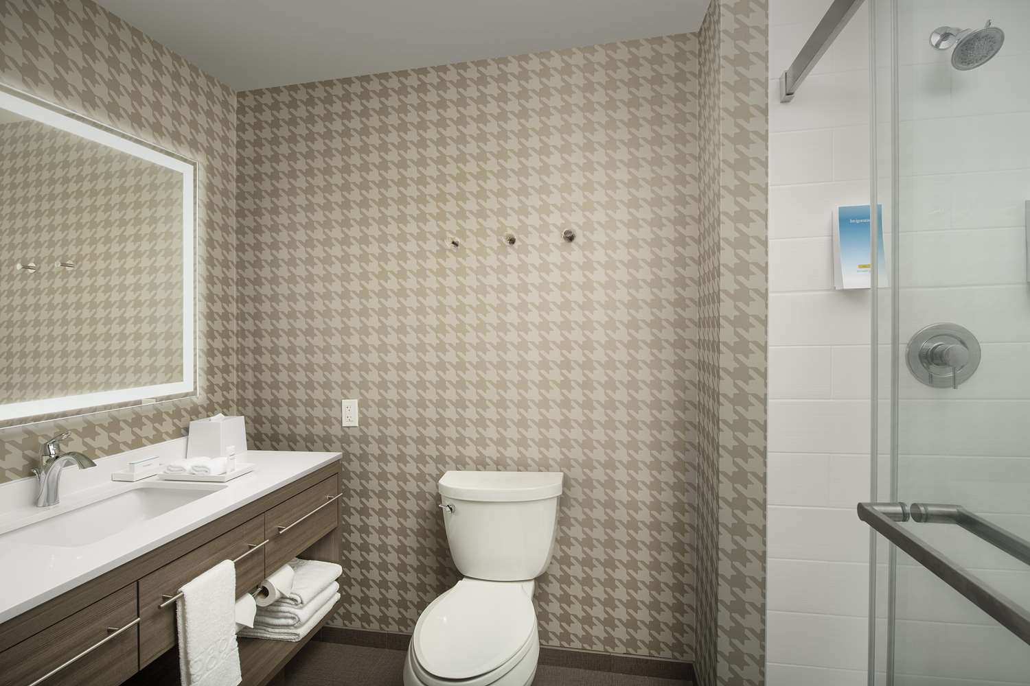 home2 suites by hilton clovis fresno airport