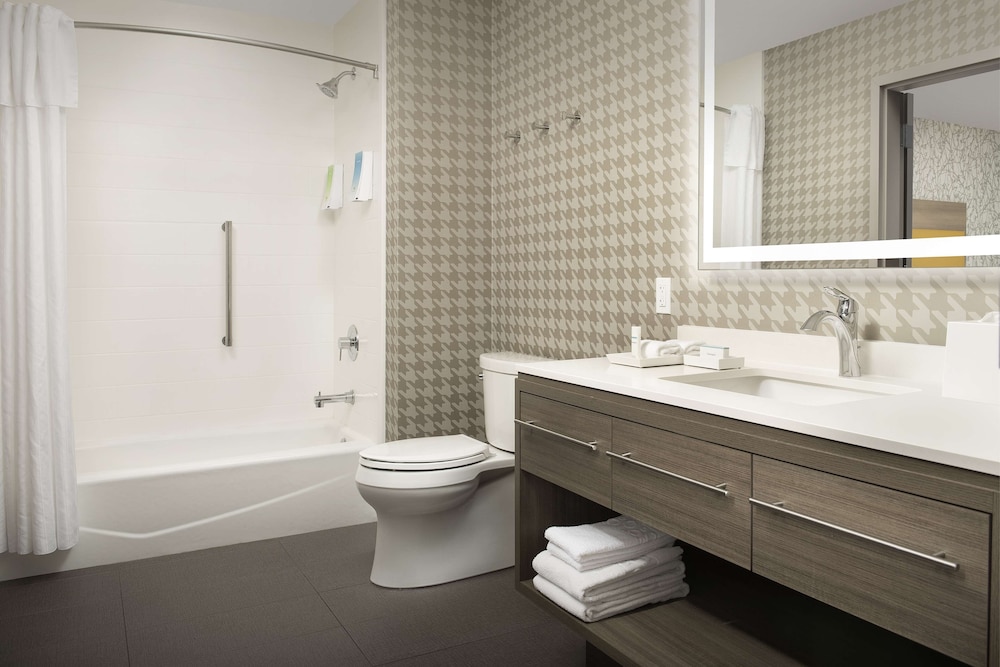 home2 suites by hilton clovis fresno airport