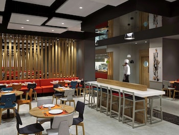 ibis jeddah city center