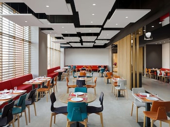 ibis jeddah city center