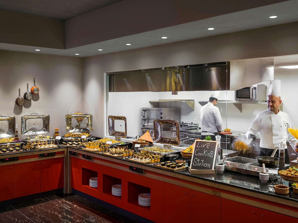 ibis jeddah city center