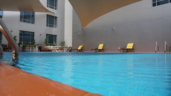 ibis jeddah city center