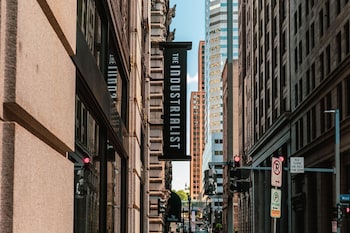 the industrialist hotel pittsburgh autograph collection