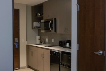 best western plus executive residency phoenix north happy valley