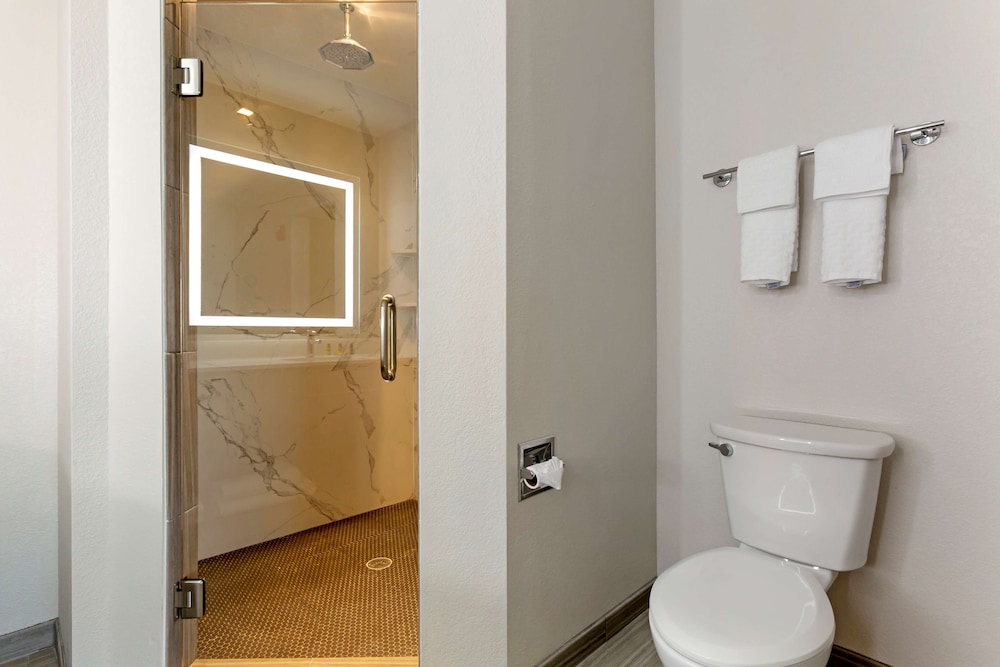 best western plus executive residency phoenix north happy valley