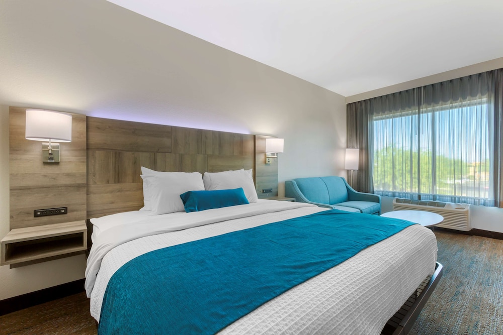 best western plus executive residency phoenix north happy valley