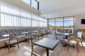 best western plus executive residency phoenix north happy valley