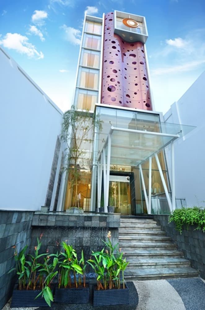 clay hotel jakarta