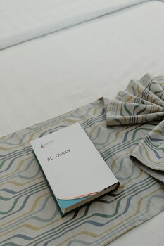 sofyan hotel cut meutia