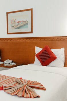 sofyan hotel cut meutia