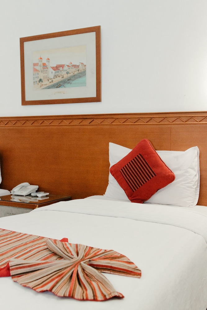 sofyan hotel cut meutia