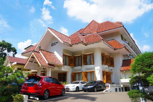 sofyan hotel cut meutia