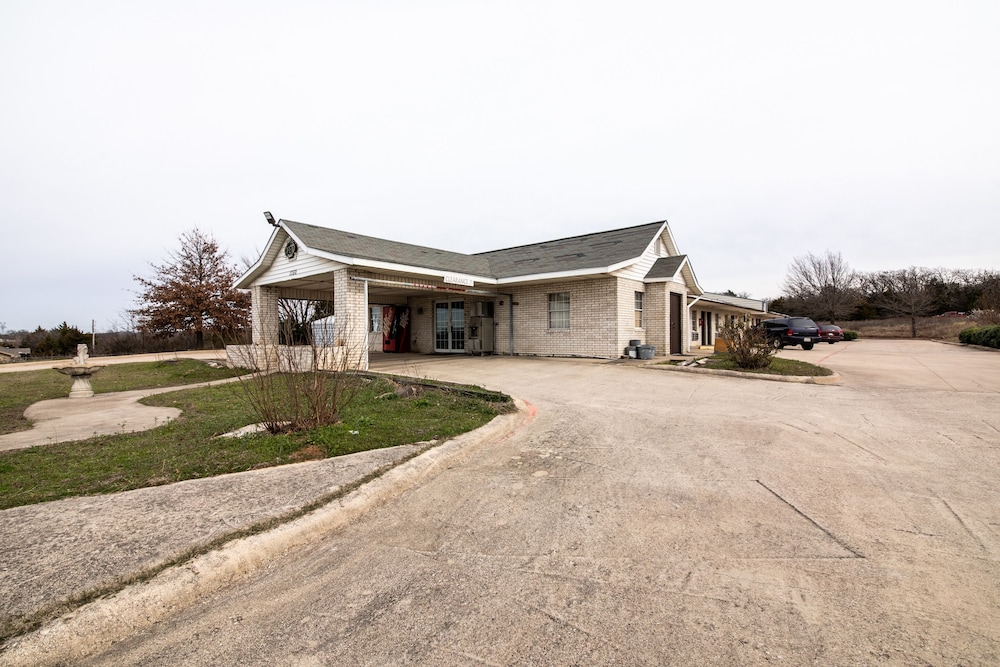 oyo hotel decatur tx hwy 287 northwest