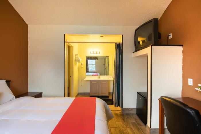 oyo hotel decatur tx hwy 287 northwest