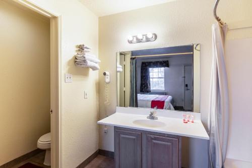 oyo hotel decatur tx hwy 287 northwest