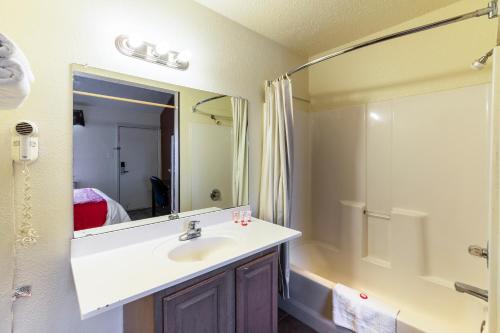 oyo hotel decatur tx hwy 287 northwest