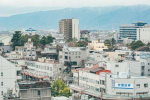 kuretake inn premium ogakiekimae