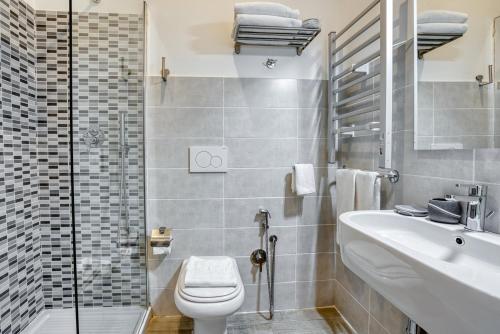 rhome guest house