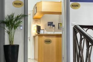 rhome guest house