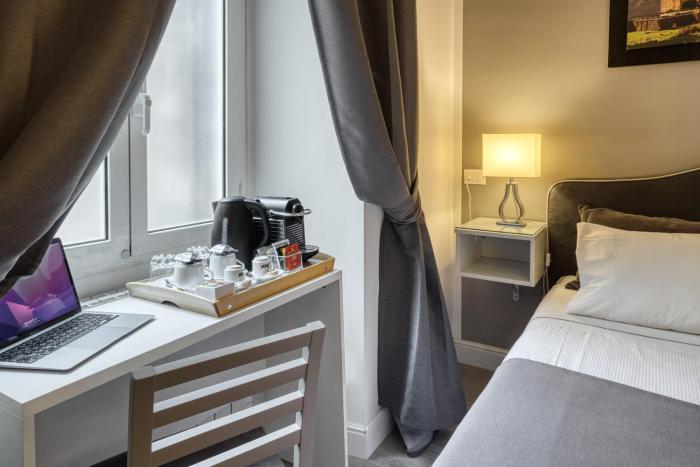 rhome guest house
