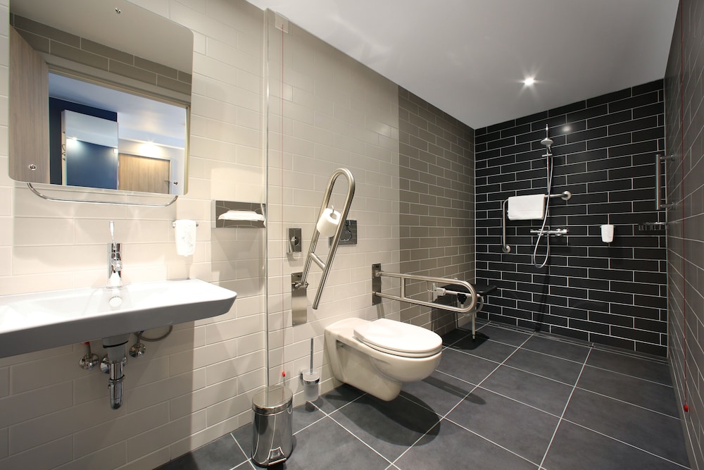 holiday inn express ljubljana an ihg hotel