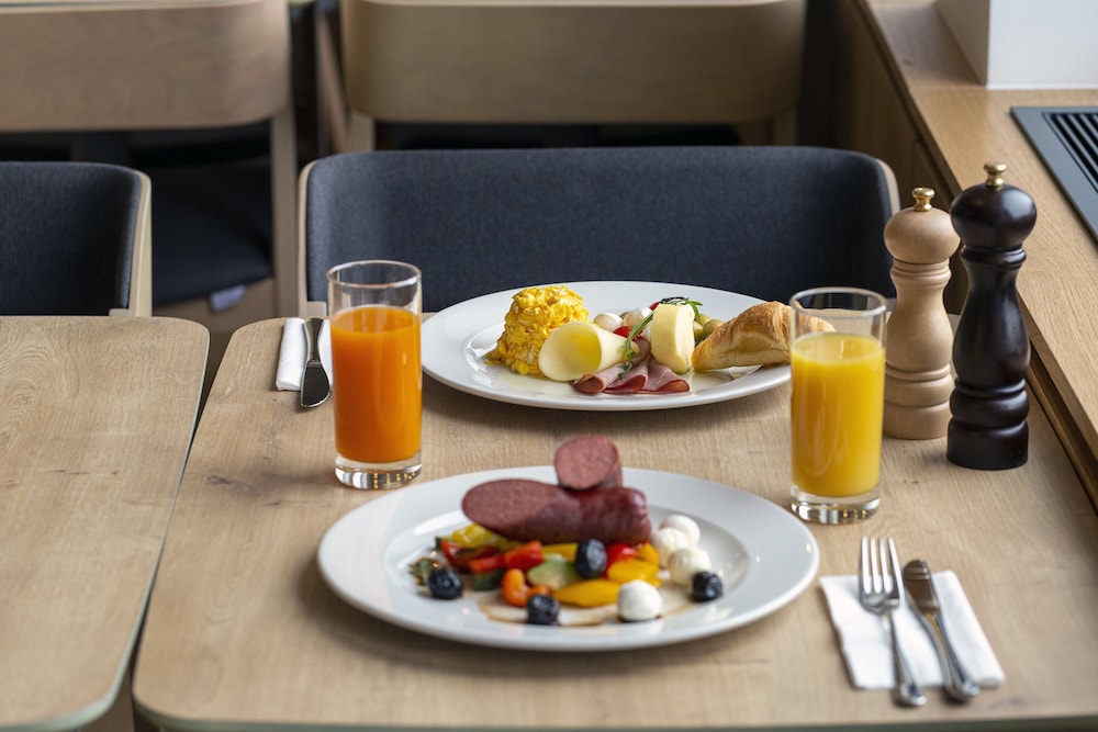 holiday inn express ljubljana an ihg hotel
