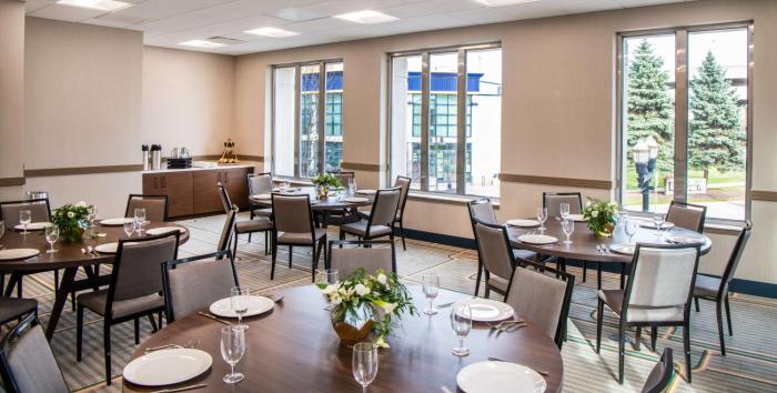 hilton garden inn flint downtown
