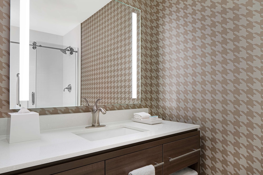 home2 suites by hilton carlsbad new mexico