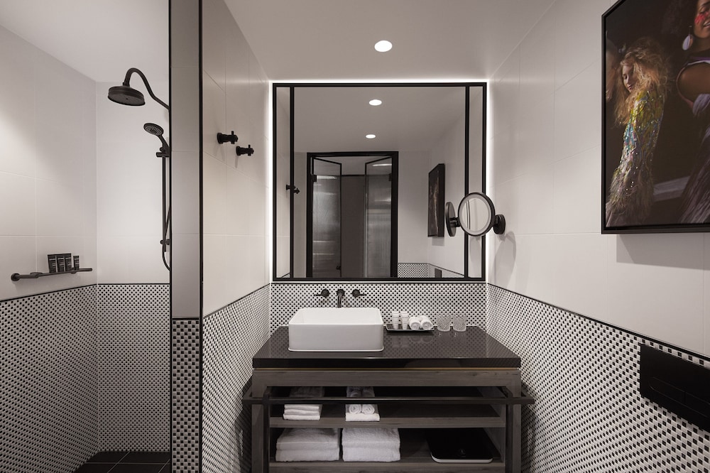 hotel x brisbane fortitude vly vignette collection an ihg hotel