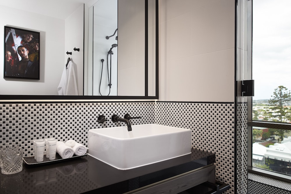 hotel x brisbane fortitude vly vignette collection an ihg hotel