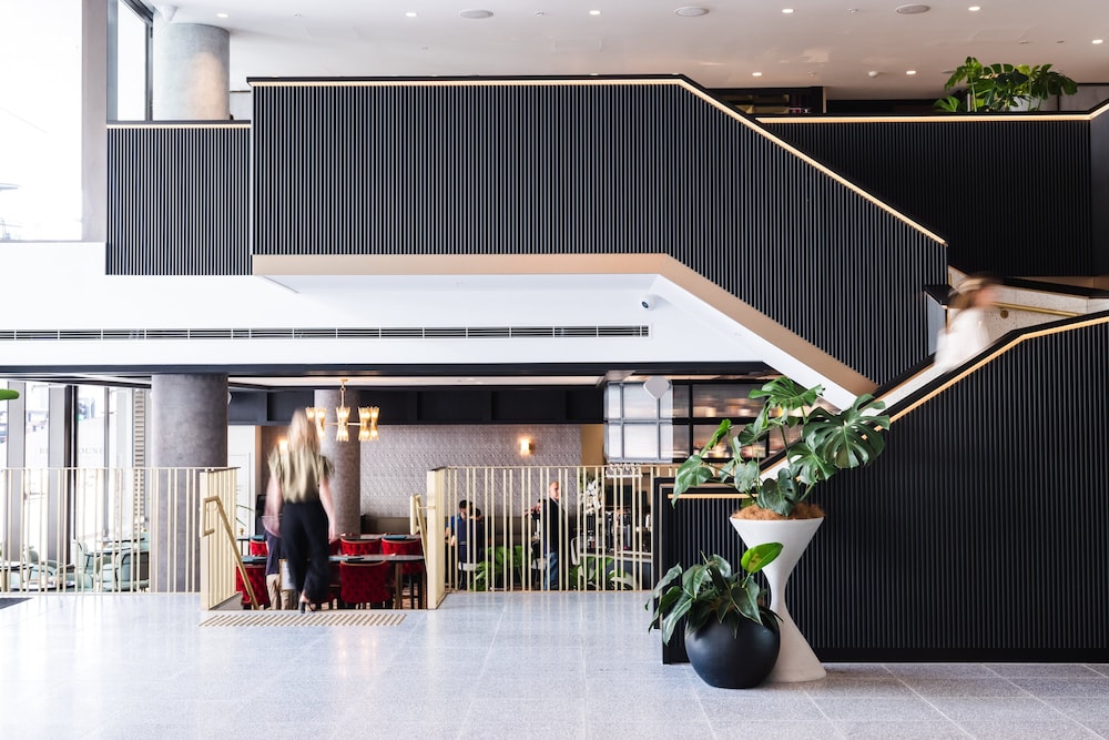 hotel x brisbane fortitude vly vignette collection an ihg hotel