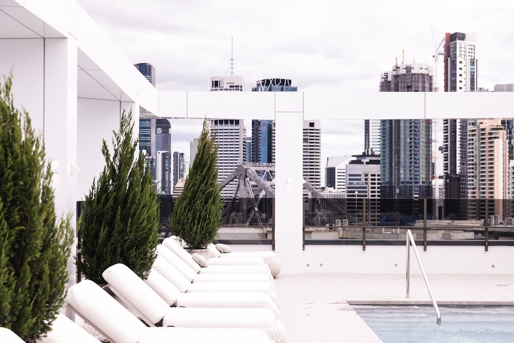 hotel x brisbane fortitude vly vignette collection an ihg hotel