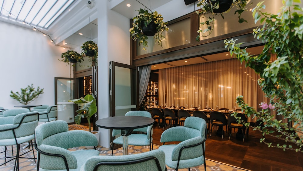 hotel x brisbane fortitude vly vignette collection an ihg hotel