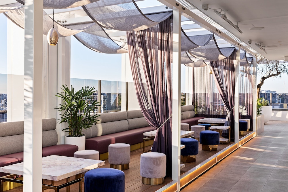 hotel x brisbane fortitude vly vignette collection an ihg hotel