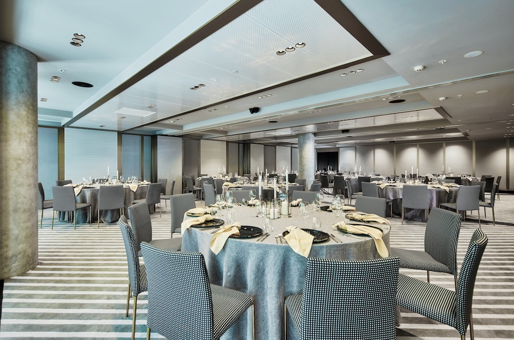 hotel x brisbane fortitude vly vignette collection an ihg hotel