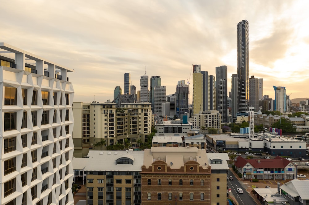 hotel x brisbane fortitude vly vignette collection an ihg hotel
