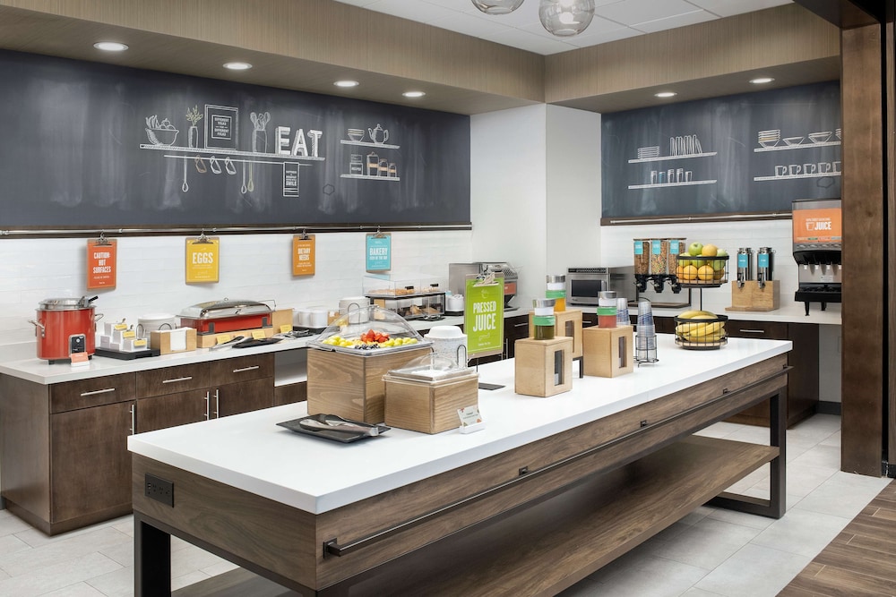 hampton inn and suites lexington columbia