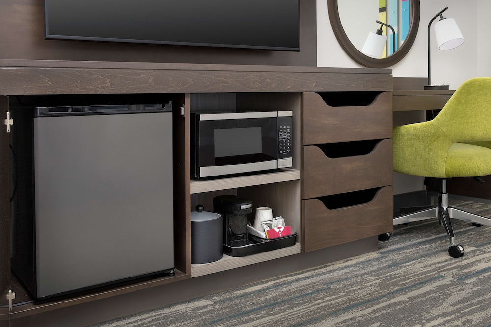 hampton inn and suites lexington columbia