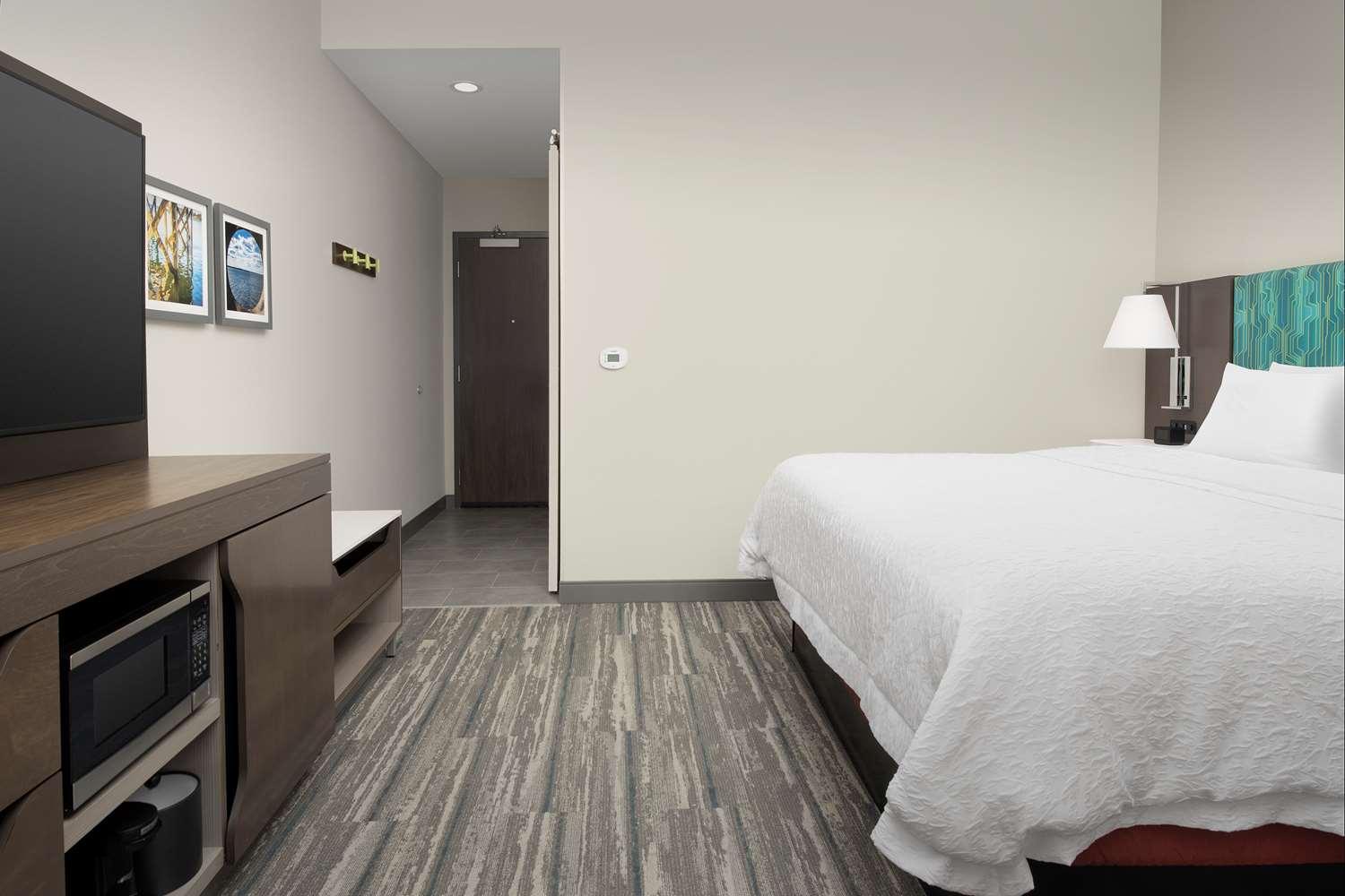hampton inn and suites lexington columbia