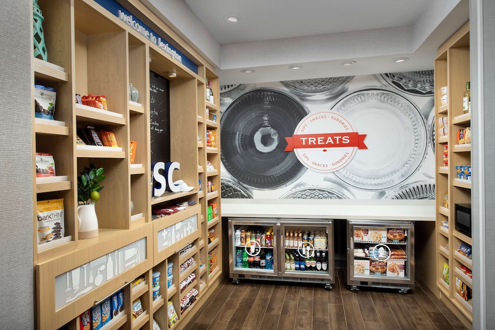 hampton inn and suites lexington columbia